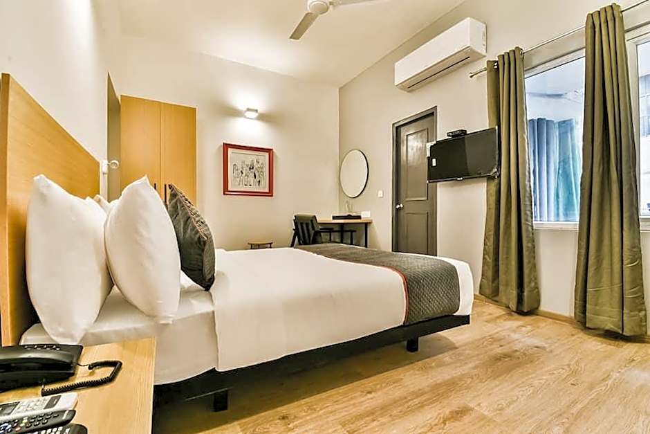 OYO Townhouse 182 Menka