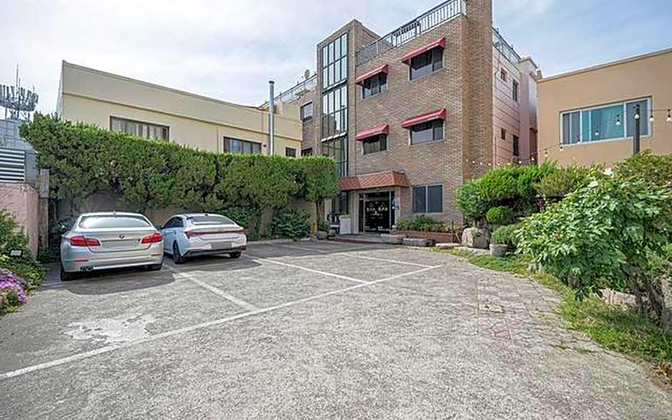 Gyeongju Gyeongjujang