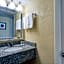 Howard Johnson by Wyndham Virginia Beach At The Beach