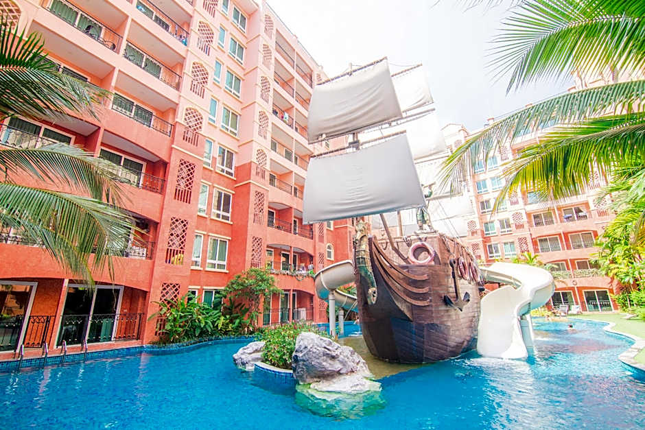 Seven Sea Condo & Water Park Pattaya By the Sea