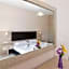 yakinthos hotel