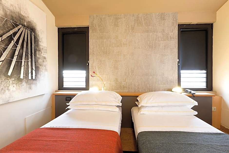 Albavilla Hotel & Co