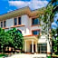 IU Hotel Zhanjiang Haibin Park Seaview Corridor