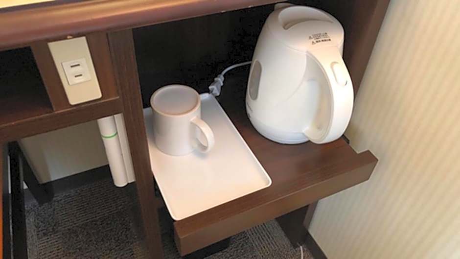 Toyoko Inn Shin takaoka eki Shinkansen Minami guchi