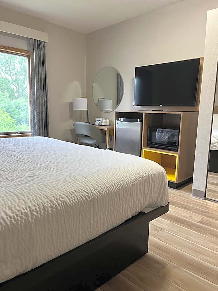 Days Inn by Wyndham Hutchinson