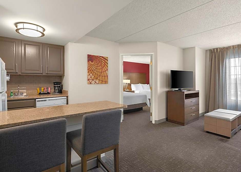 Staybridge Suites Indianapolis-Airport By IHG