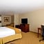 Holiday Inn Express Hotel & Suites Fort Atkinson