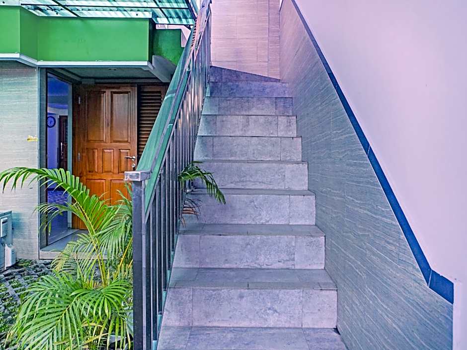 OYO 90583 Balqies Homestay Syariah