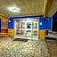 Super 8 by Wyndham Rockford I-90/Casino District