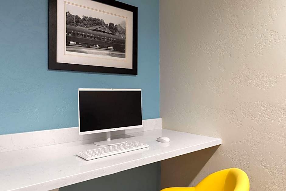 Days Inn by Wyndham Williams