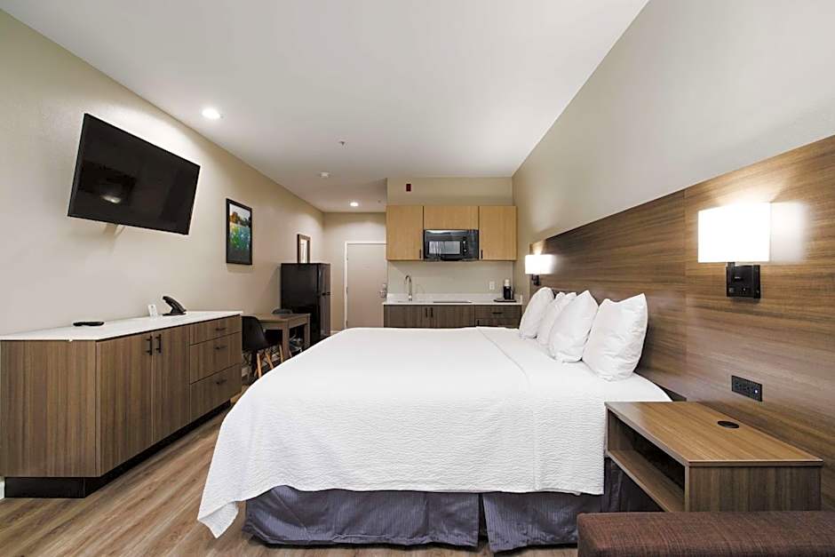 SureStay Studio by Best Western Conroe Downtown