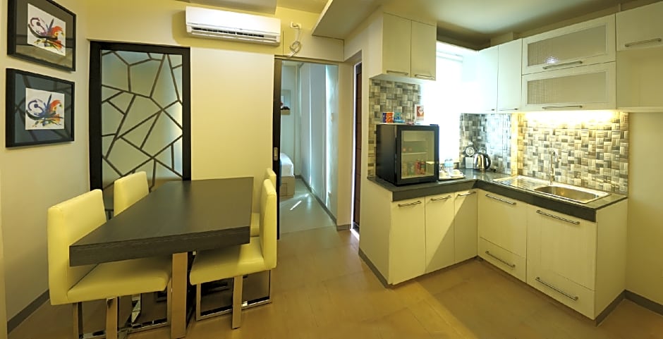 KLM Condotel