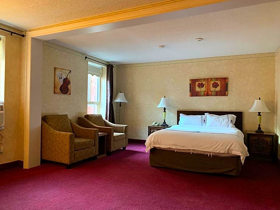 Royal Inn and Suites at Guelph