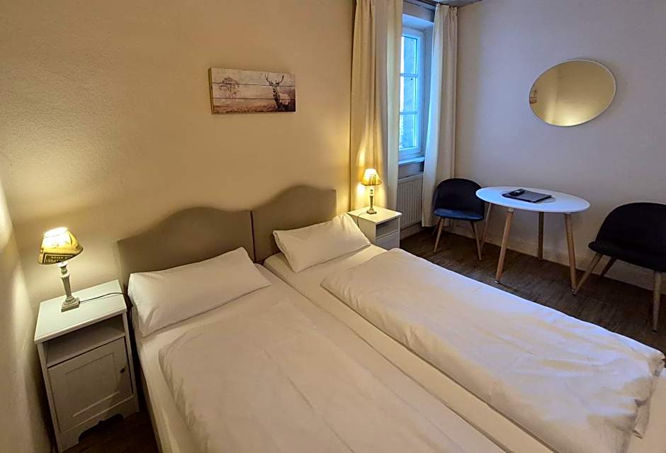 Hotel-Gasthof Opel Bed & Breakfast