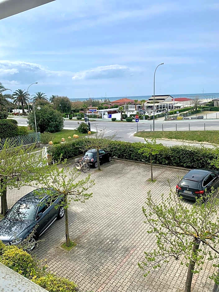 Casa sul mare- House on the sea- VERSILIA