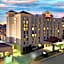 Hampton Inn By Hilton & Suites Kansas City-Country Club Plaza