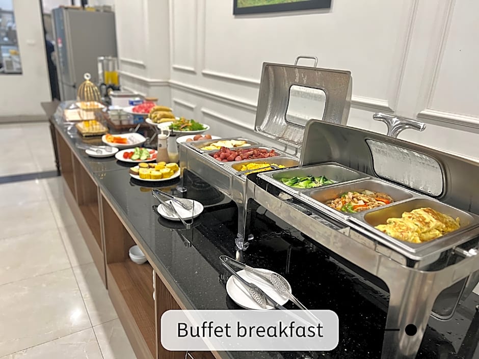 Paragon Noi Bai Hotel and Pool