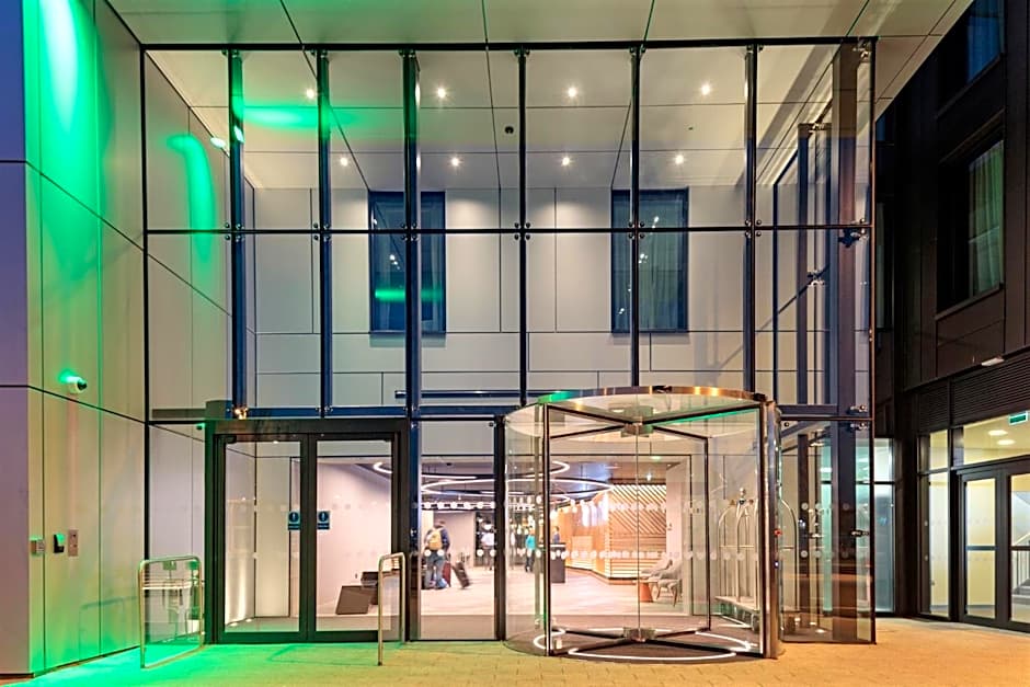 Holiday Inn London-Heathrow Bath Road By IHG