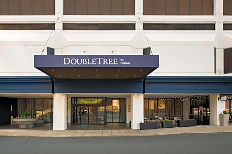 DoubleTree by Hilton Hartford Downtown