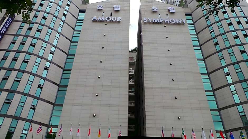 Amour Symphony Hotel