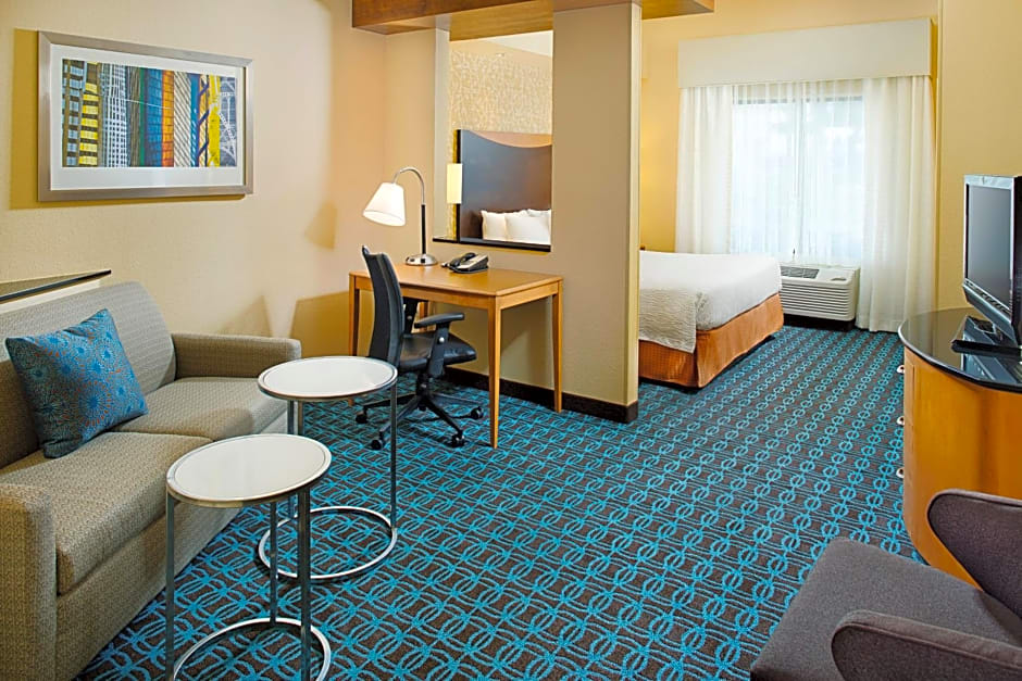 Fairfield Inn & Suites by Marriott San Antonio Seaworld/Westover Hills