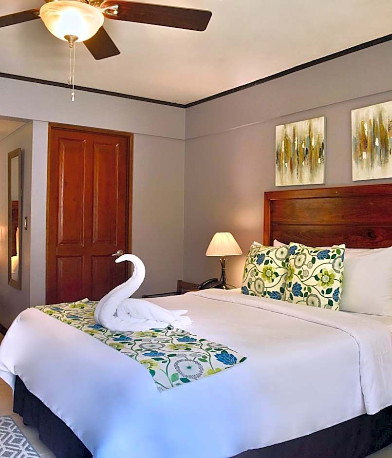 Hotel Playa Espadilla