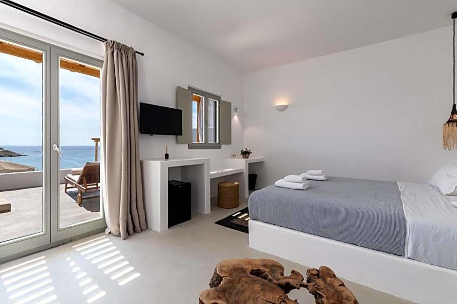 Trinity Mykonos - Beachfront Villa