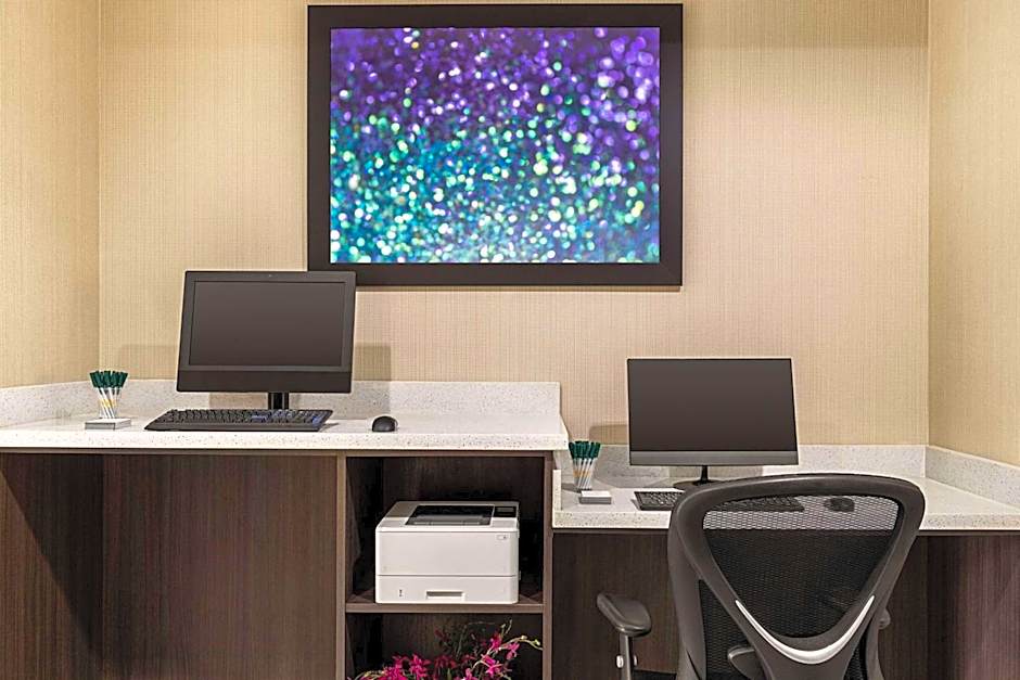 La Quinta Inn & Suites by Wyndham Newark - Elkton
