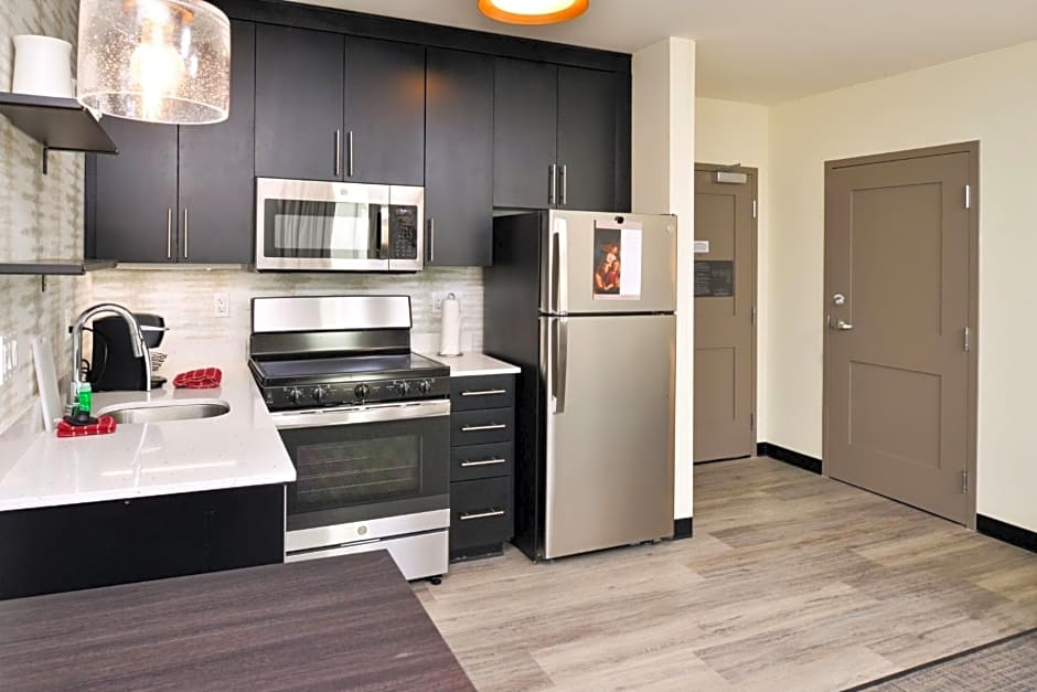 Residence Inn by Marriott Bakersfield West