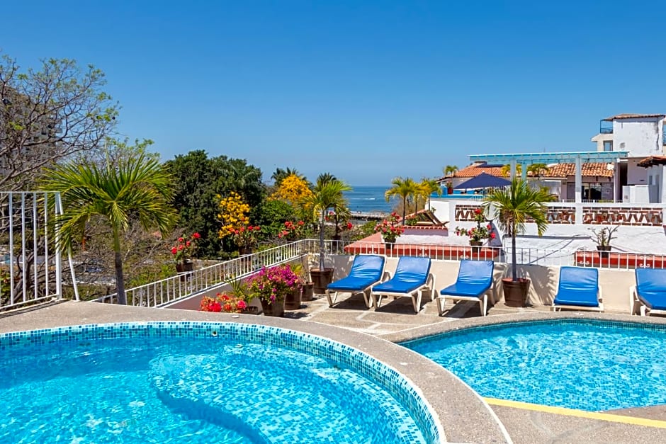 Suites Plaza del Rio