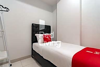 RedLiving Apartemen Mekarwangi Square - M Express