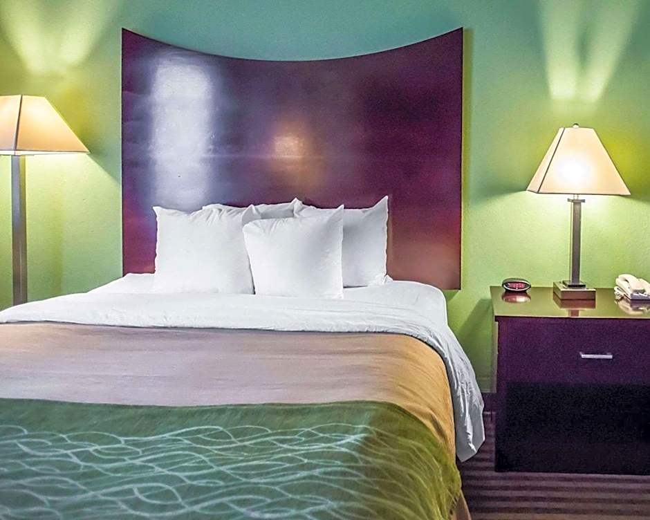 Quality Inn Mill Hall