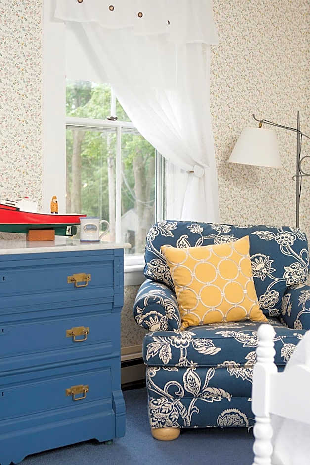 Dockside Guest Quarters
