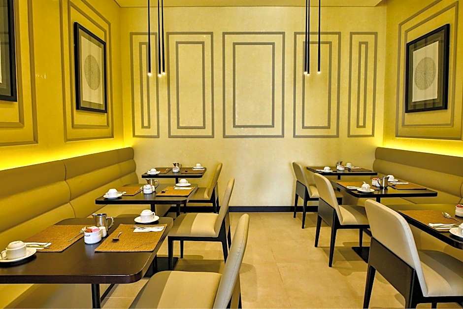 Four Points by Sheraton Production City, Dubai