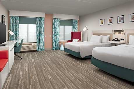 Queen Room with Two Queen Beds - Mobility and Hearing Access/Non-Smoking