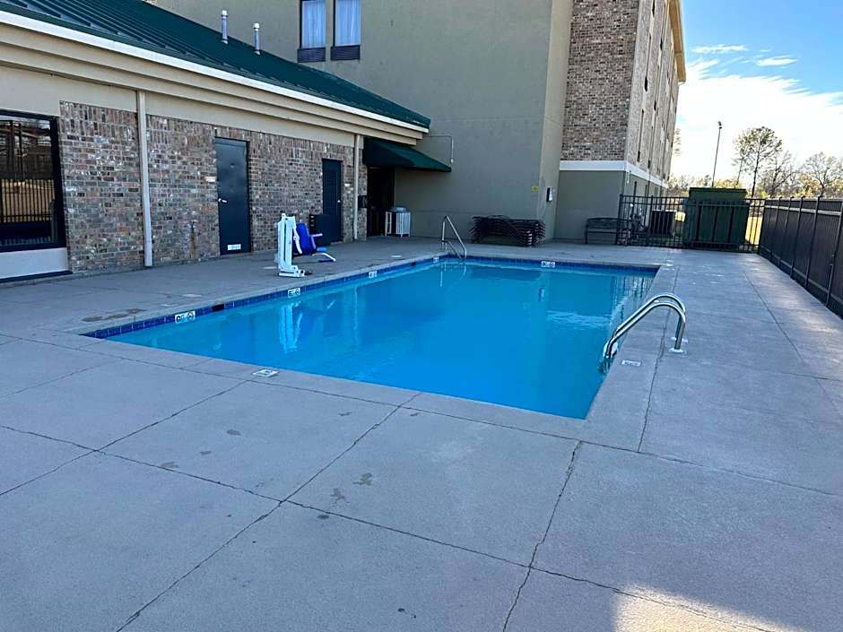 Super 8 by Wyndham Alexandria LA