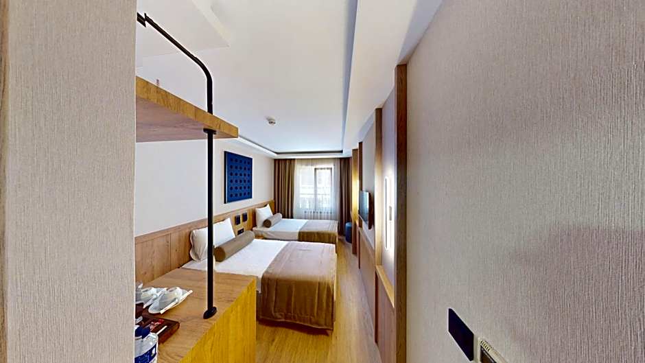 Istanbul River Hotel