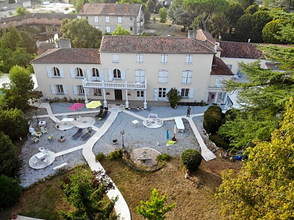 Le Clos des Cèdres b&b