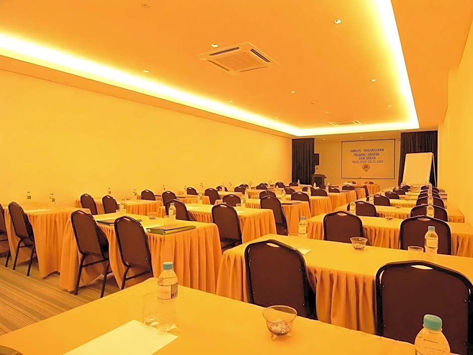 The Leverage Business Hotel (Bandar Baru Mergong)