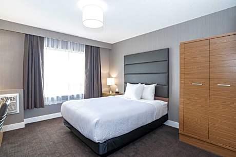 Standard Room, 1 Queen Bed