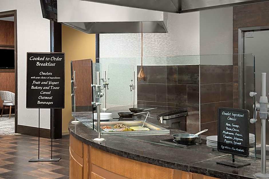 Embassy Suites By Hilton Springfield