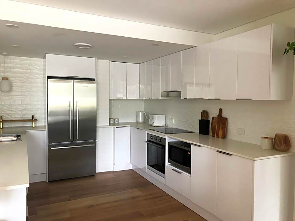 Oceania on Burleigh Beach