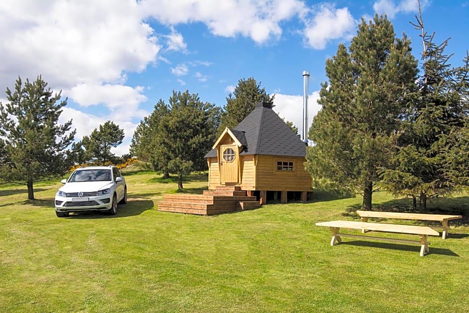 Photo 1 of 16 of Little Lochan Lodge