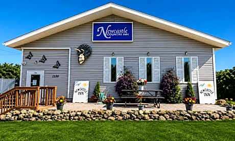 NEWCASTLE COUNTRY INN