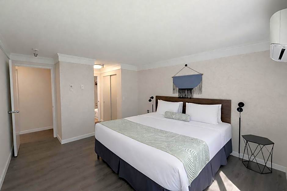Friday Harbor Suites
