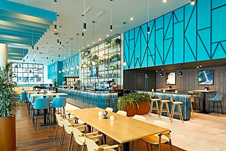 Courtyard by Marriott London Gatwick Airport