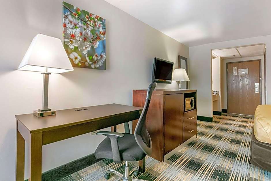 Quality Inn Cape Girardeau North