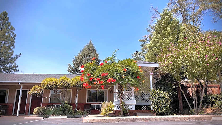 Mariposa Lodge in Mariposa