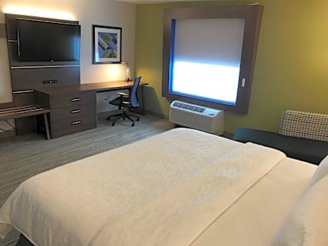 1 King Bed Standard Walk In Shower