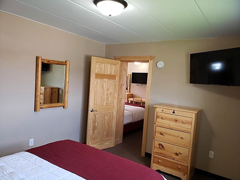 Woodside Dells Hotel & Suites